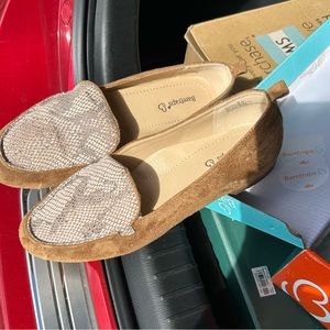 Size 9 light brown suede moccasins